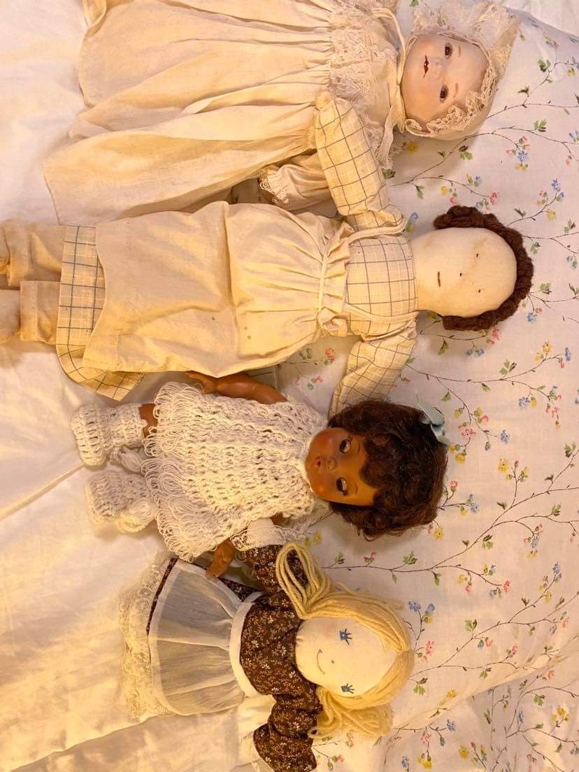 Old Dolls 