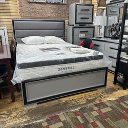 Brand New 5 Pc Bedroom Set $1200