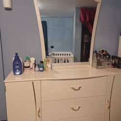 Bedroom Furniture Drawer Set