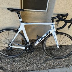 Upgraded Fuji Road Bike (58/L)