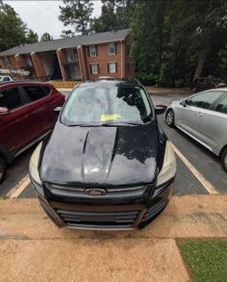 2014 Ford escape (engine/transmission new)