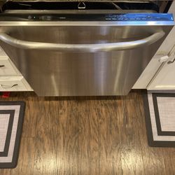 Working Dishwasher GE DryBoost