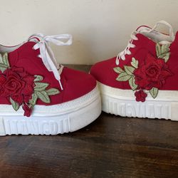 Fashion Embroidery Flower Sneaker Lace  Up platform Wedge High Heel Shoes Size 5-1/2 See More Pictures 