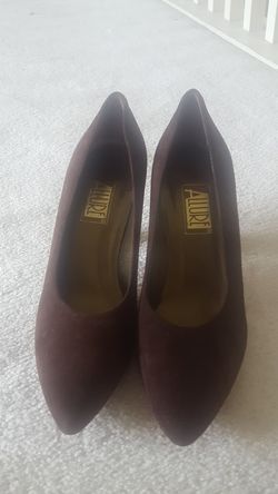 Women shoes 5.5 ALLURE