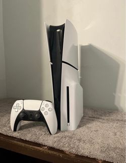 PS5 Slim Disc Edition + 2 Black Controllers – Great Condition