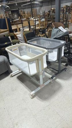 ❤️‍🔥 Bassinets Bedside Sleeper with$45