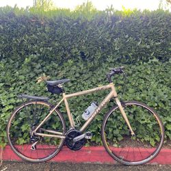 Trek 7.2 FX Hybrid Commuter Bike – 24-Speed – Aluminum Frame – Ready to Ride - 51CM Frame