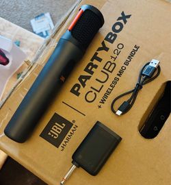 JBL Wireless Microphone Kit Dual Channel Receiver & 1 Microphone, Clear Audio, Karaoke, DJs & Events