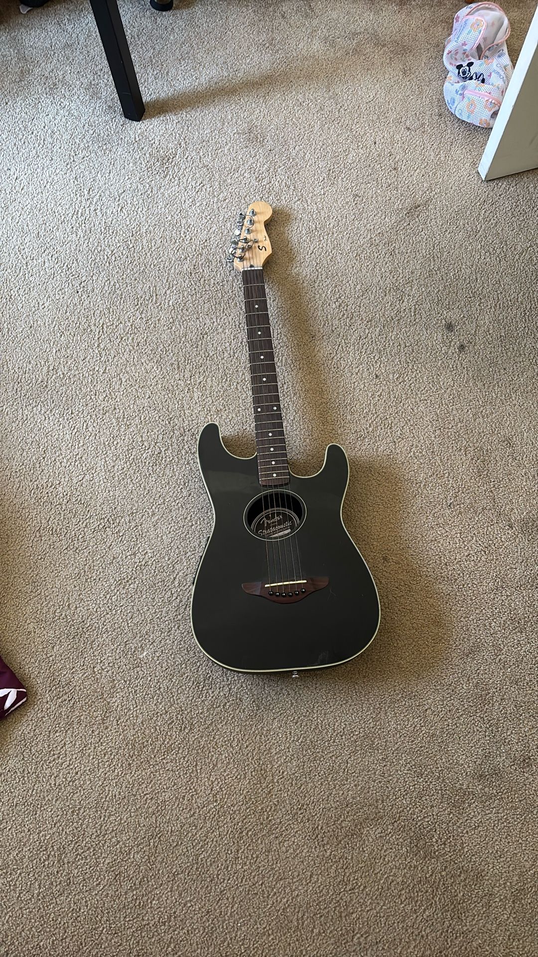 Fender Stratatacoustic