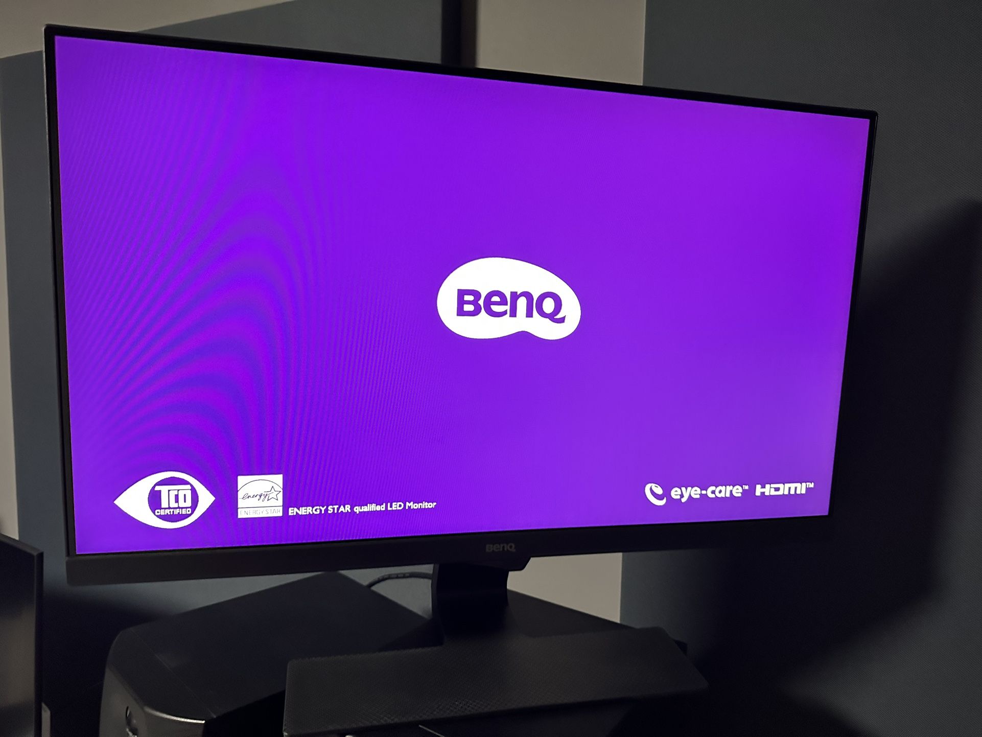 28” BenQ Monitor