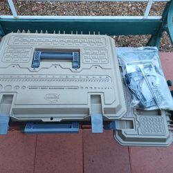 Decked D-box Storage System