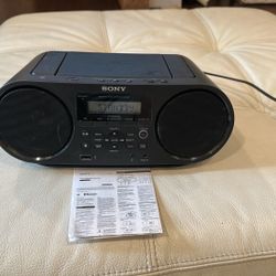 SONY ZS-RS60BT Boombox With USB And Bluetooth 