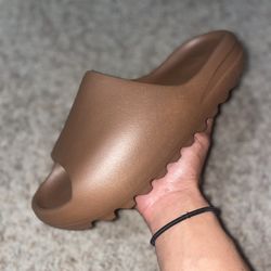 Adidas Yeezy Slide Flax Size 10