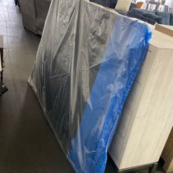 New And Remanufactured Full Size Box Springs 8” And Bunky Boards 