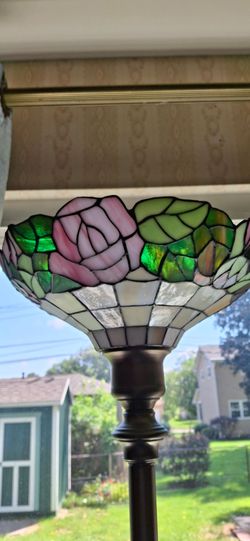 Tiffany Stained Glass Floor Lamp "Pink Roses"