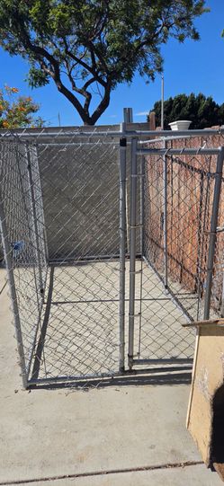 Free dog cage