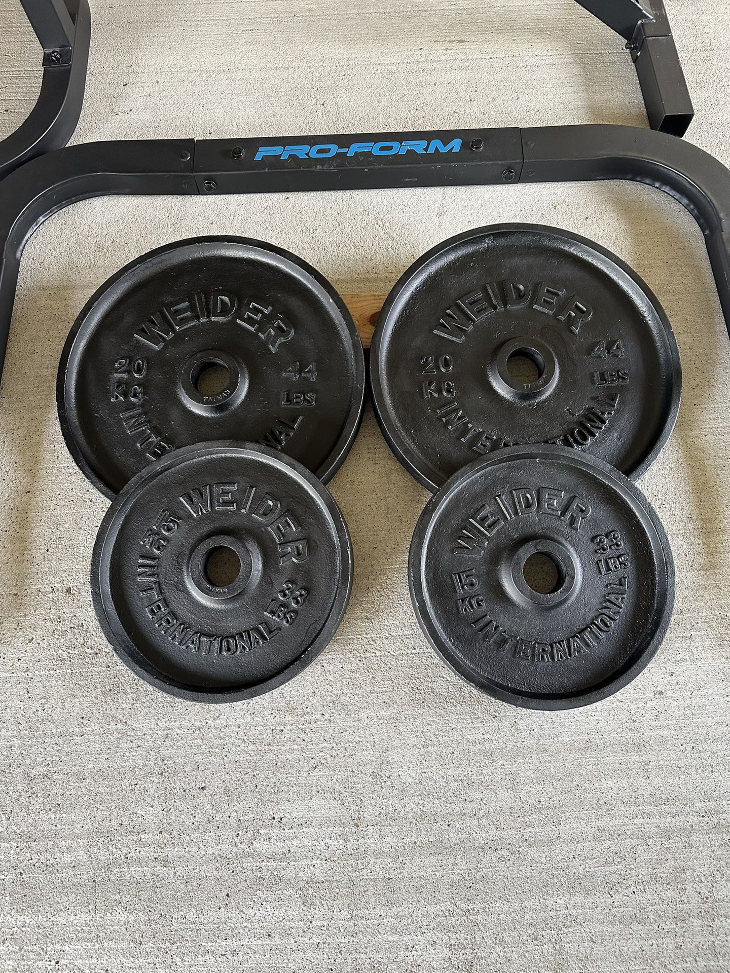 WEIDER 154Lb Olympic Barbell Weight Plates $140  firm price    