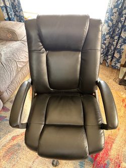 Black Leather Executive Office Chair