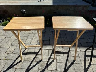 2 Folding TV Tray Tables / Snack Tables – Light Wood Finish 🪵✨