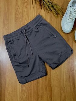 Maison article Men’s Mauve Shorts Size M