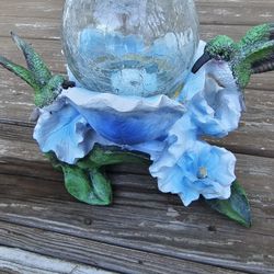 Garden Statue Solar Lighted Crackled Glass Gazing Ball w/ Hummingbirds & Flowers

