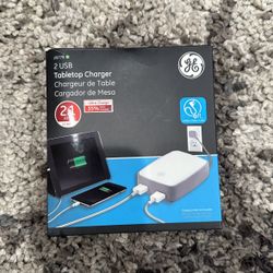 2 USB  Tabletop Charger 
