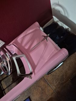 Kids pedal car