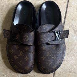Louis Vuitton Clogs 8.5