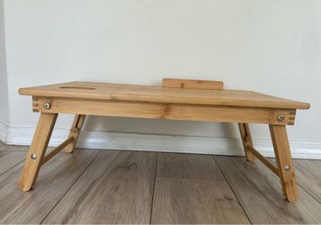 Foldable laptop bed desk