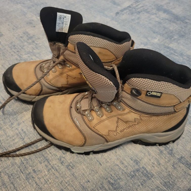 LA SPORTIVA Hiking Boots Women's Size 8