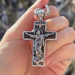 Mens Christian Jesus Cross Cruficix Pendant Necklace for Men Stainless Steel with Chain