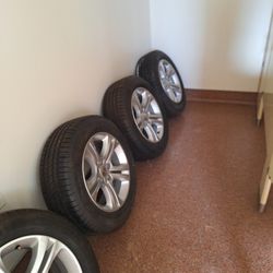 Michelin tires  P 215/65 R17  XGREEN