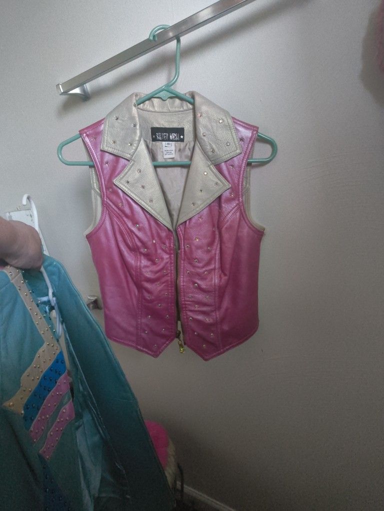 Silver Mesa Genuine Leather Horse Show Vest