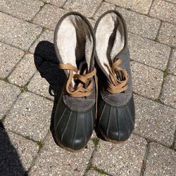 Women’s Duck Boots Size 8