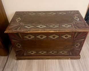 Pottery Barn Wood Storage Chest / Trunk – Decorative Inlay – $100 OBO