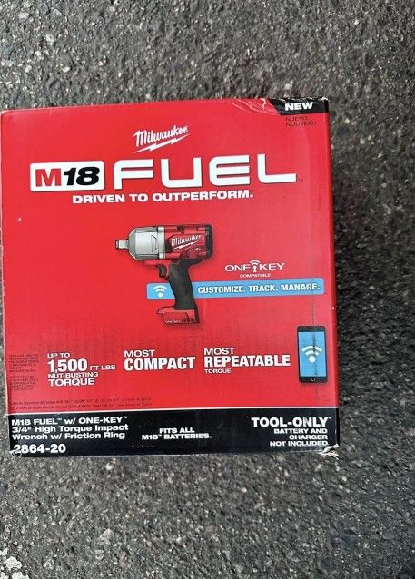 Milwaukee M18 Fuel 3/4” High Torque Impact Wrench & battery