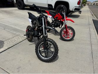Kids Gas Pit Bikes - Like New!