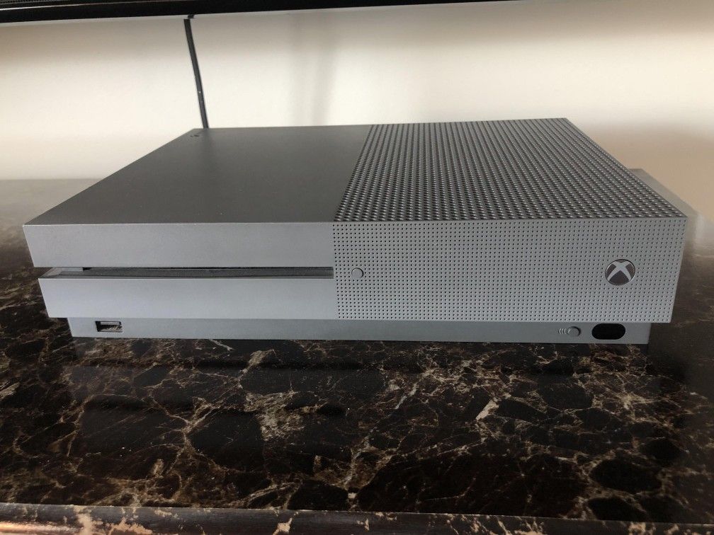 Xbox One S
