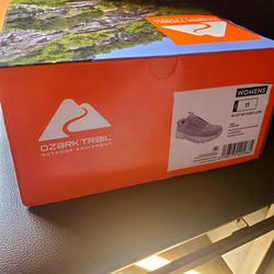 Women's Ozark Trail Hiking Trail Sneakers. Lt Grey. NWT. Size