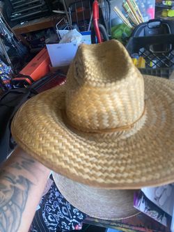 Straw Cowboy Hat – Wide Brim 🤠