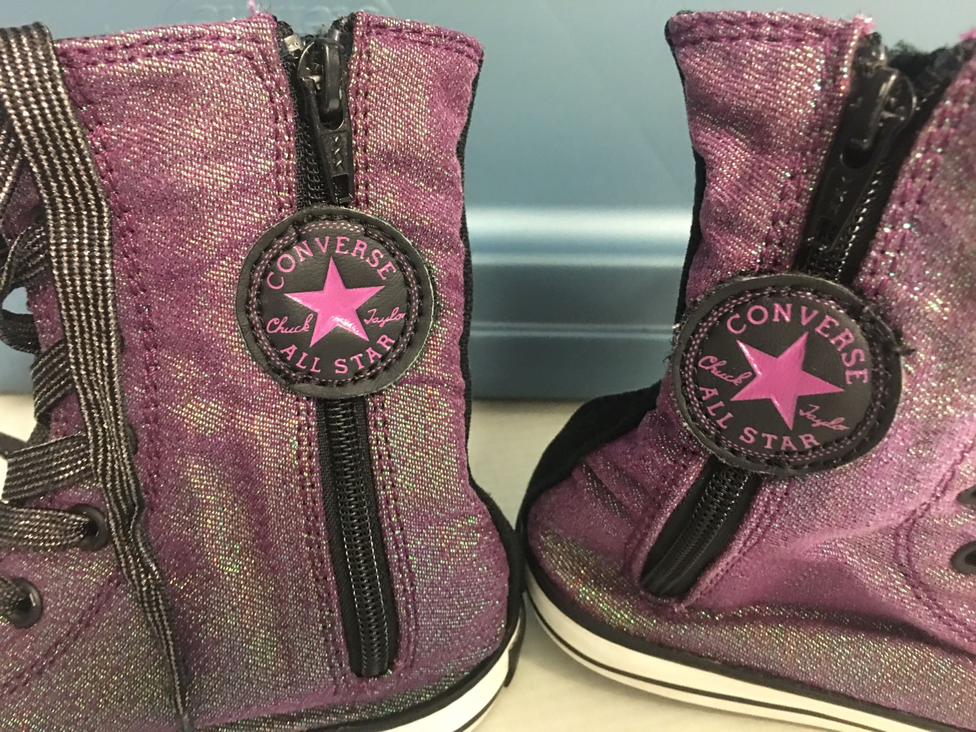 Girls Converse Shoes Sz.10 Great Cond.