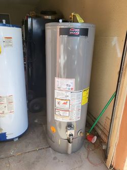 Gas Water Heater 50 gal in good condition and Warranty Works Great 19th Ave And Baseline