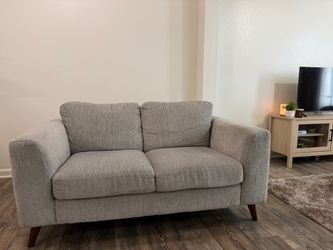 Grey Jerome’s couch loveseat