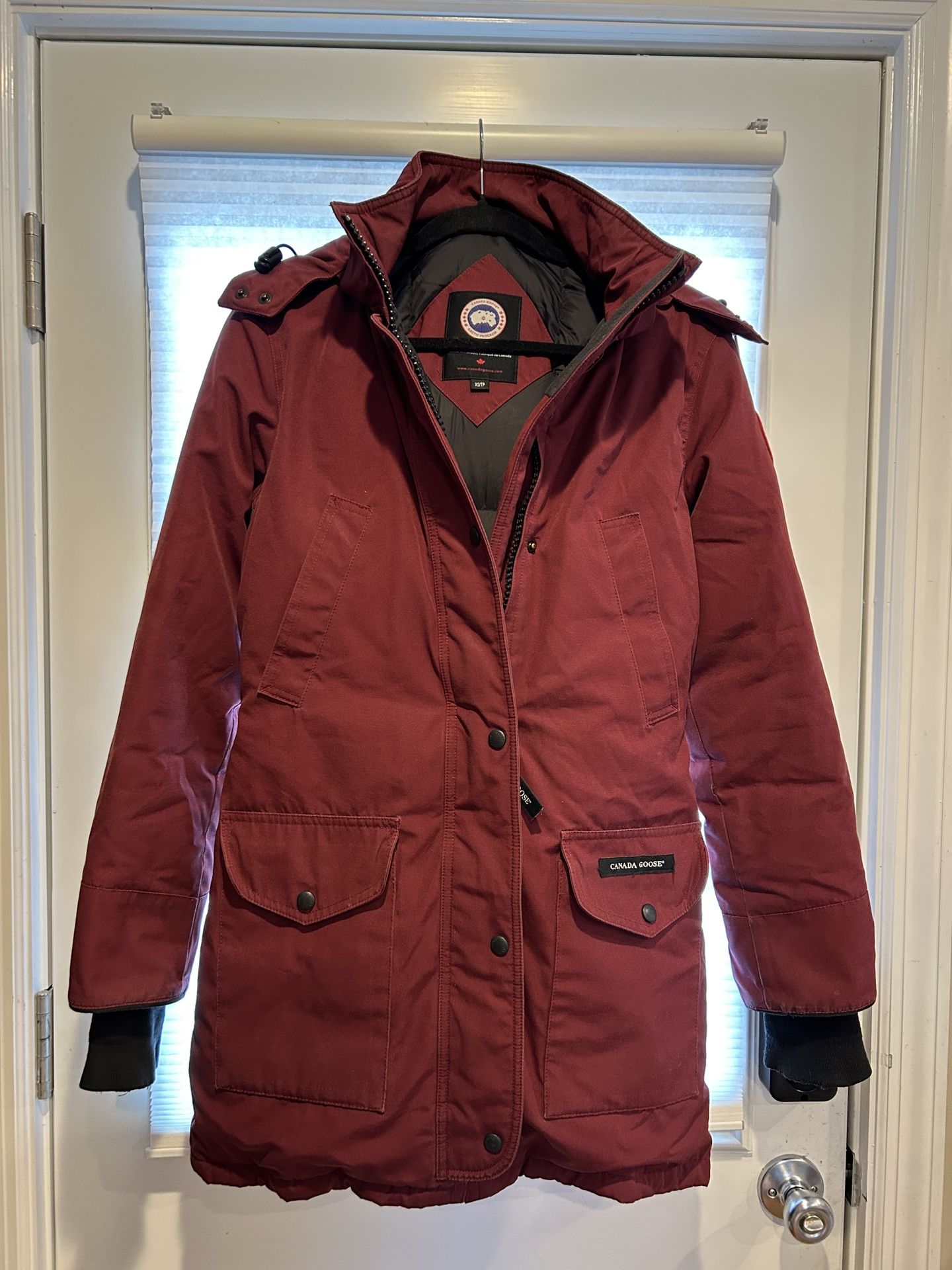 Canada goose Women’s Xs Burgundy Bordeaux Trillium Parka Fusion Fit Heritage