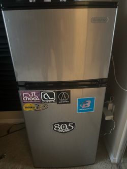 Vissani Fridge