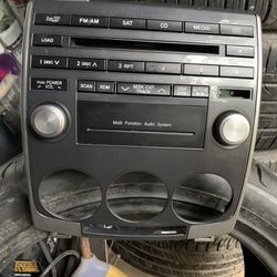 2005-2010 Mazda 5 Factory 6 Disc Radio
