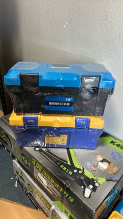 Brand New Plastic Tool BOX 17”x9”x7”