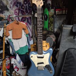 Squier Fender  Guitar Backward Headstock