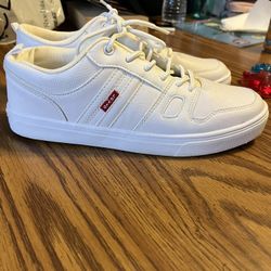 Women’s Levi’s Sneakers