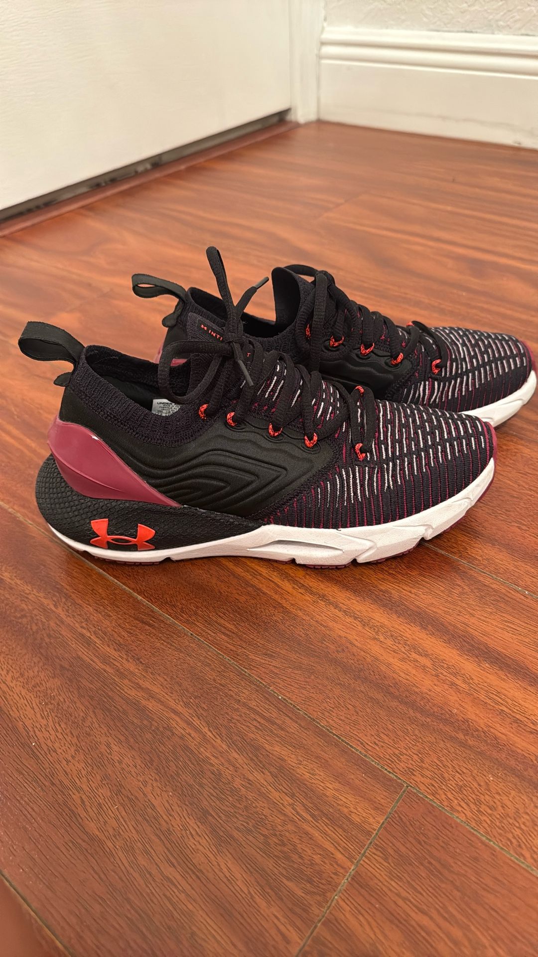 women’s under armor running shoes